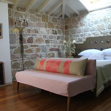 Konukevi Cunda Lena 2*