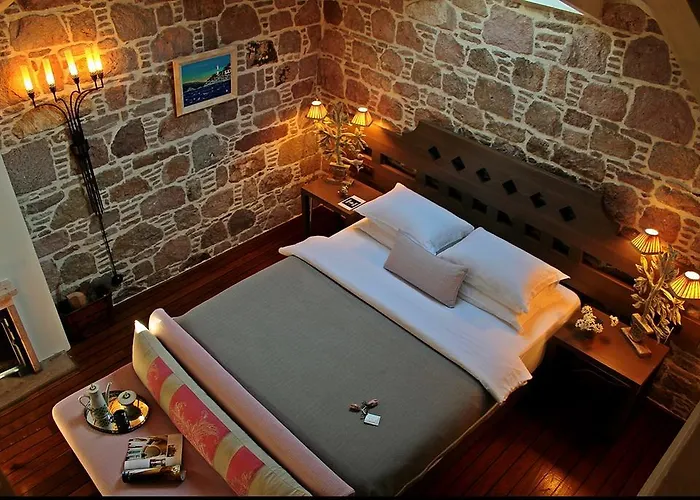 Konukevi Cunda Lena 2*