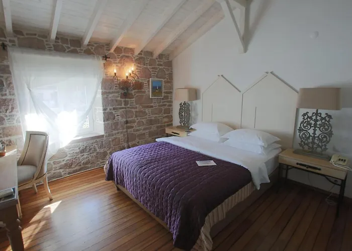 Cunda Lena 2* Ayvalı