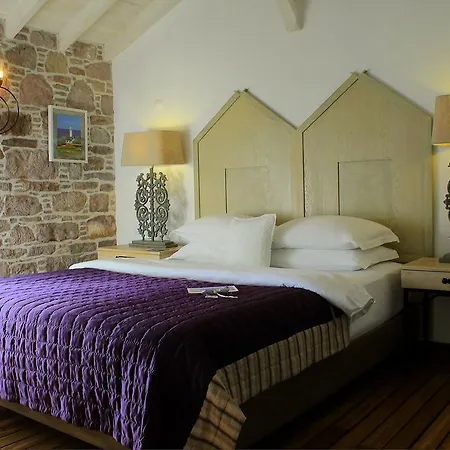 Cunda Lena Vendégház 2*