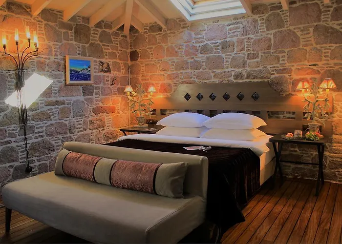 Cunda Lena 2* Ayvalı